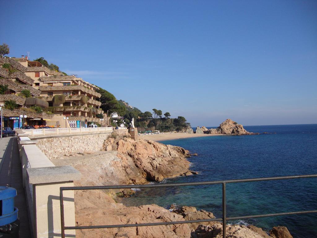 Apartaments Claudi Tossa de Mar Buitenkant foto