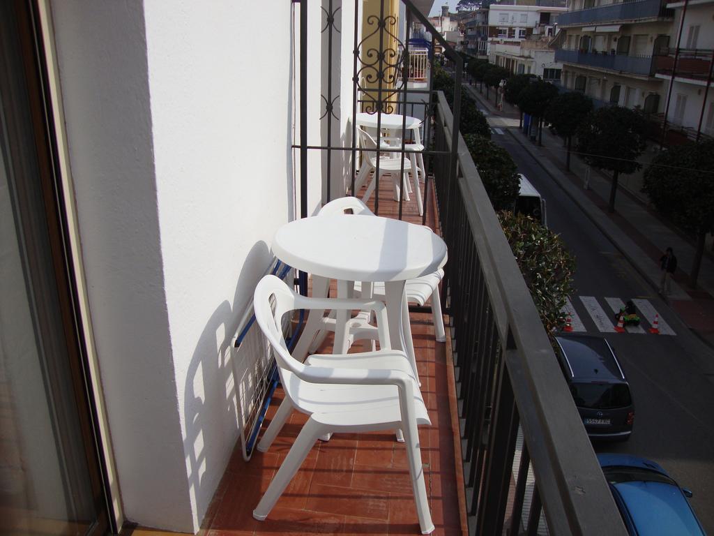 Apartaments Claudi Tossa de Mar Buitenkant foto