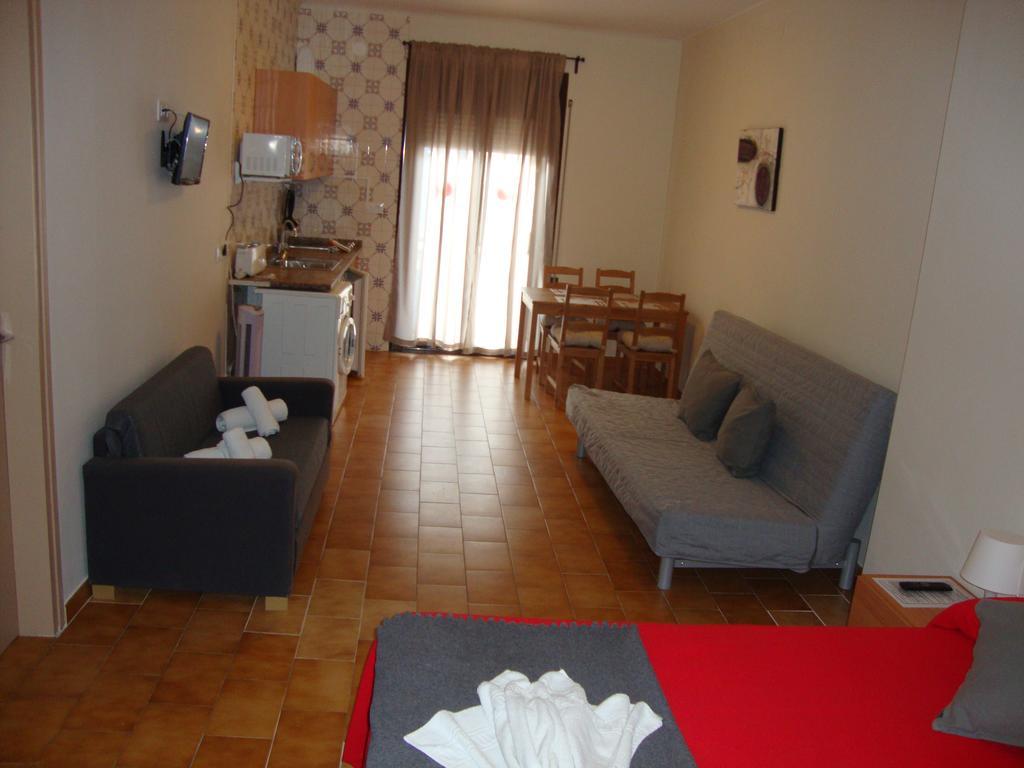 Apartaments Claudi Tossa de Mar Kamer foto