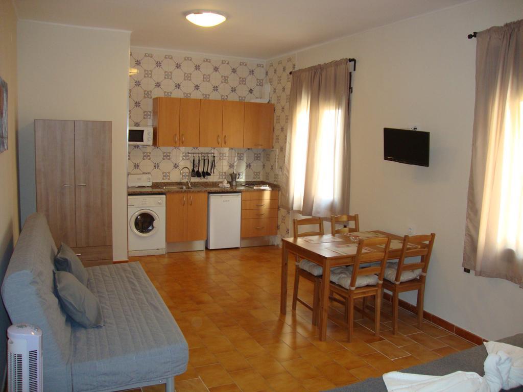 Apartaments Claudi Tossa de Mar Buitenkant foto